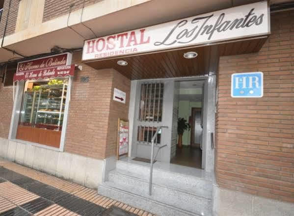 Hostal Los Infantes Salamanca Exterior photo
